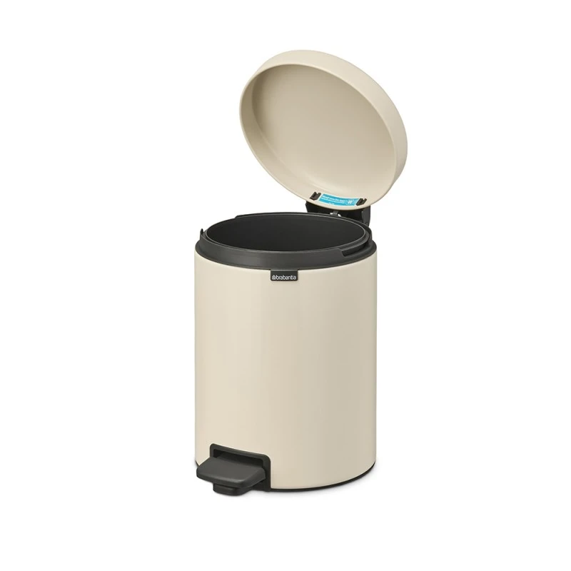 Кош за смет с педал Brabantia NewIcon 5L, Soft Beige